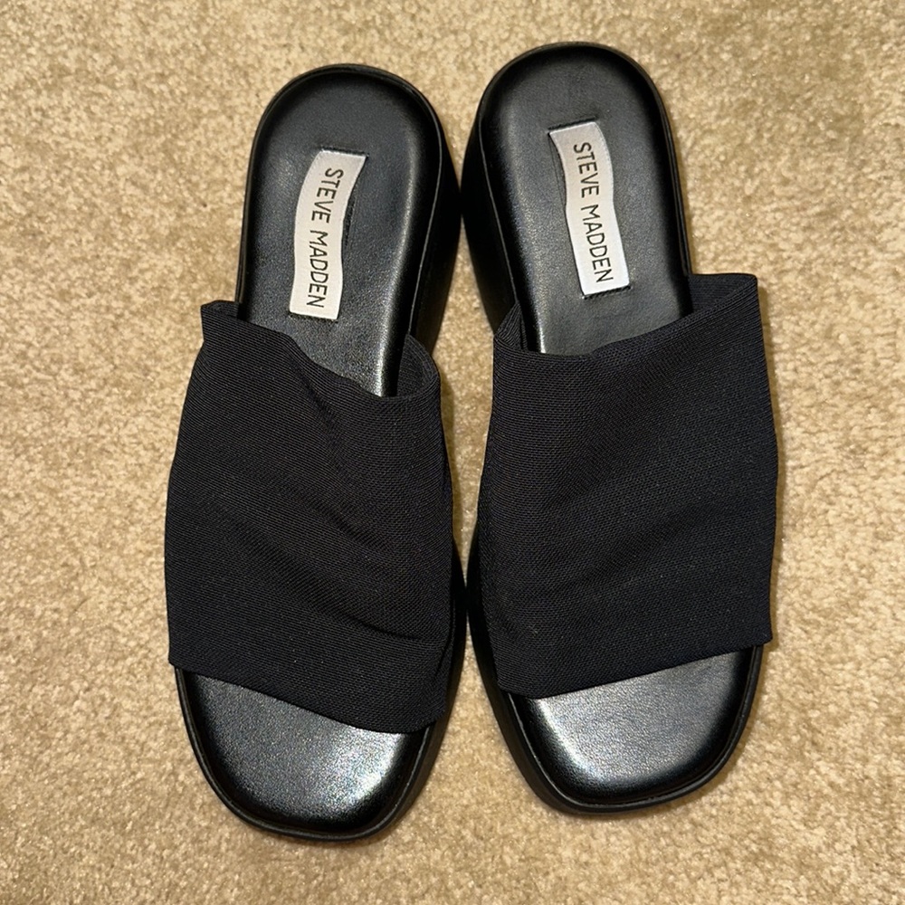 Steve Madden SLINKY30